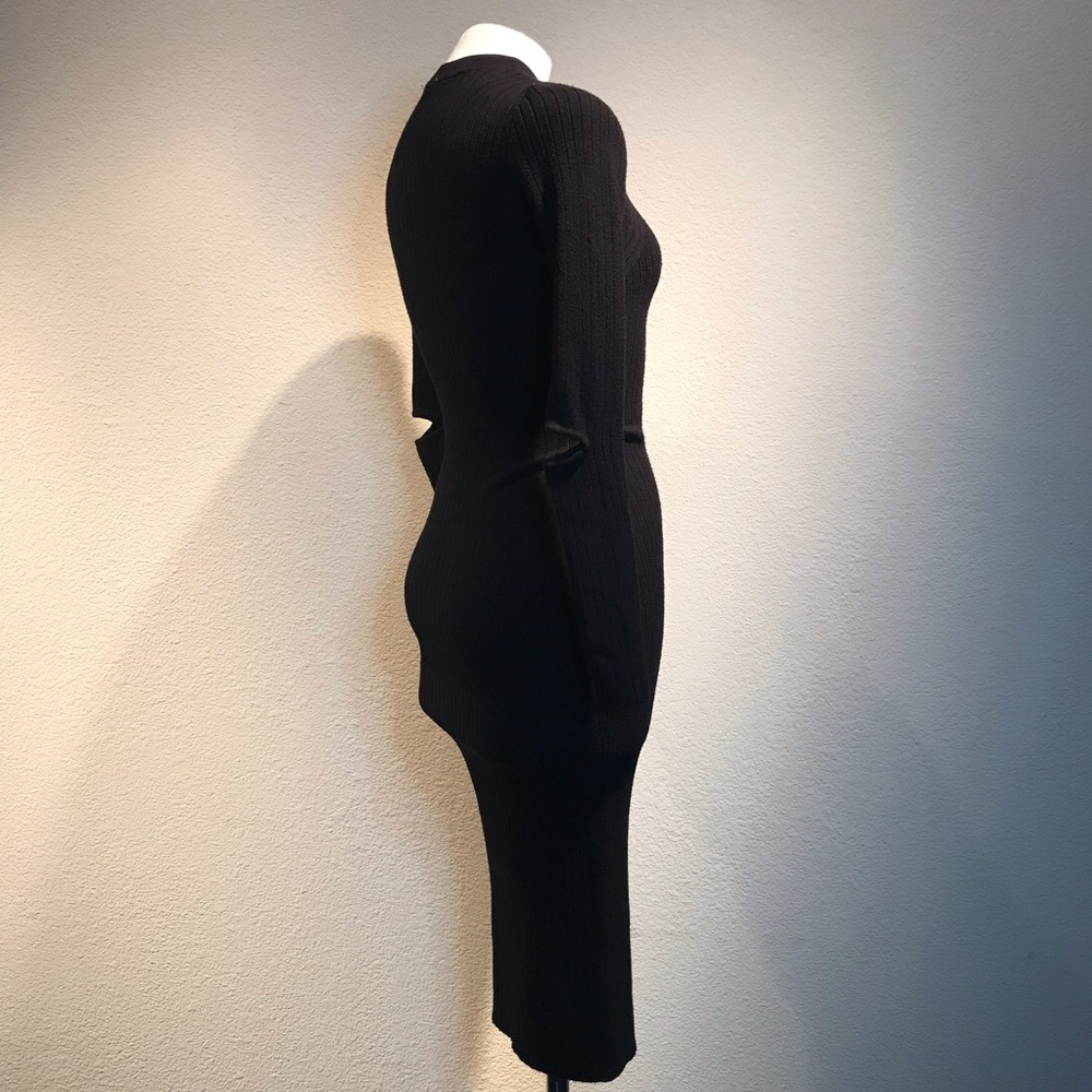 Open Elbows ❤️Thick Sweater Dress - Picture 4 of 8